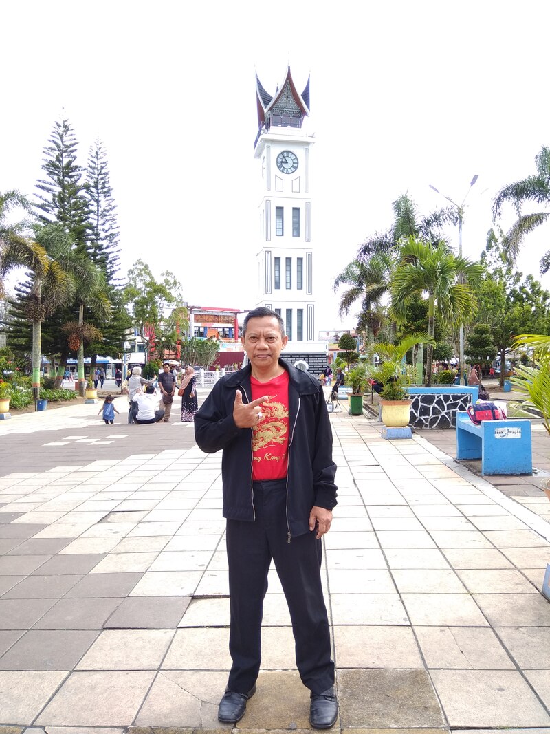 /imgs/www/2017-11-14xBukitTinggixJam-Gadang.jpg.jpg